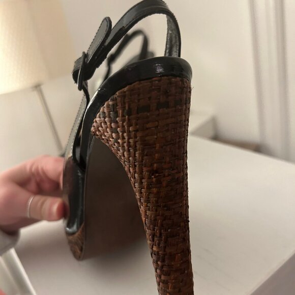 Stuart Weitzman Women's Peep Toe Black Patent Leather Platform Heels - Picture 13 of 14